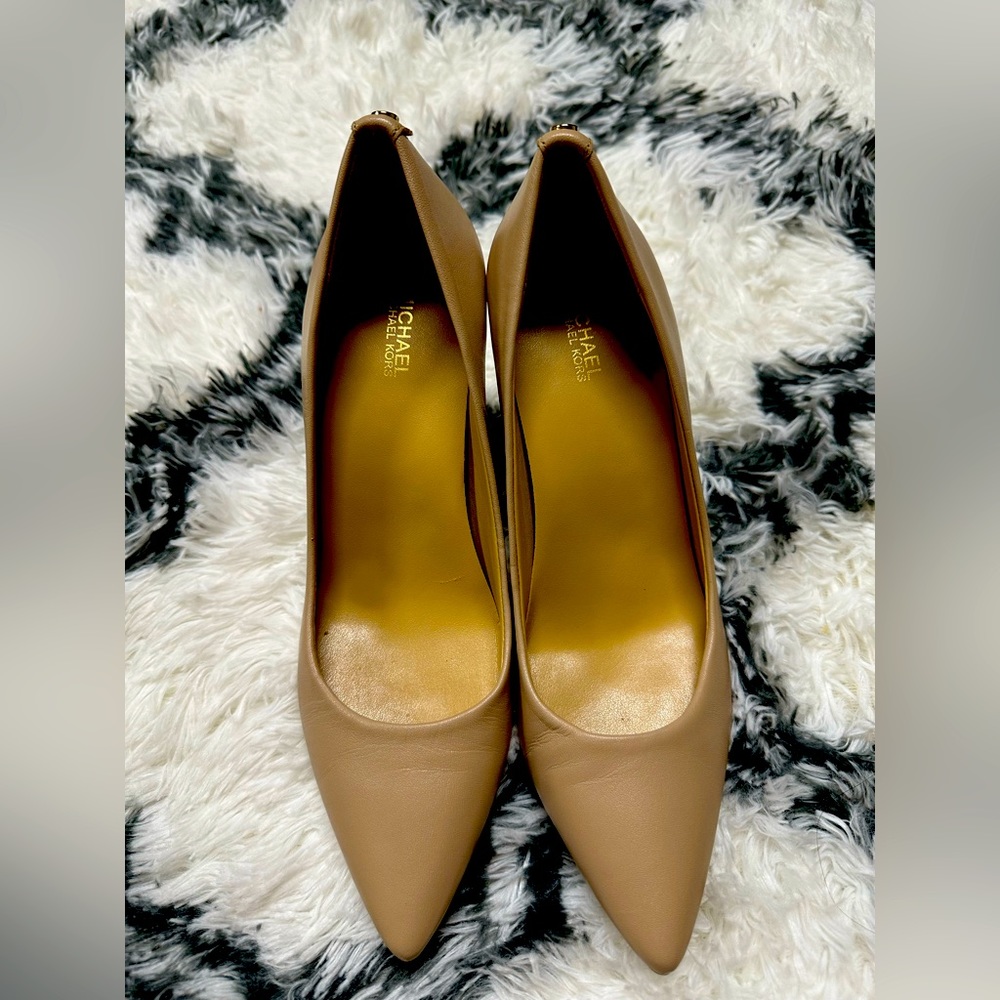 Never been used michael kors